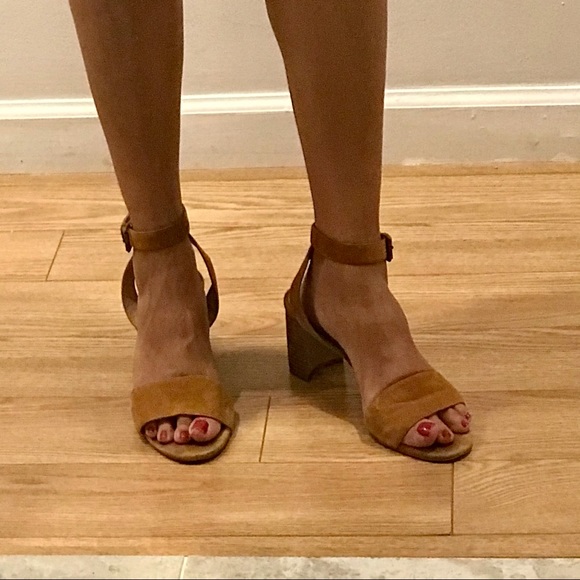 Madewell tan suede ankle strap sandals. Size 10. - Picture 3 of 14